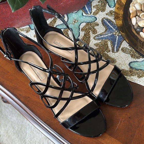 Antonio Melani Patent Leather Black Peep Toe Pumps Sling Back Heels w/ Back Zip - Picture 11 of 16